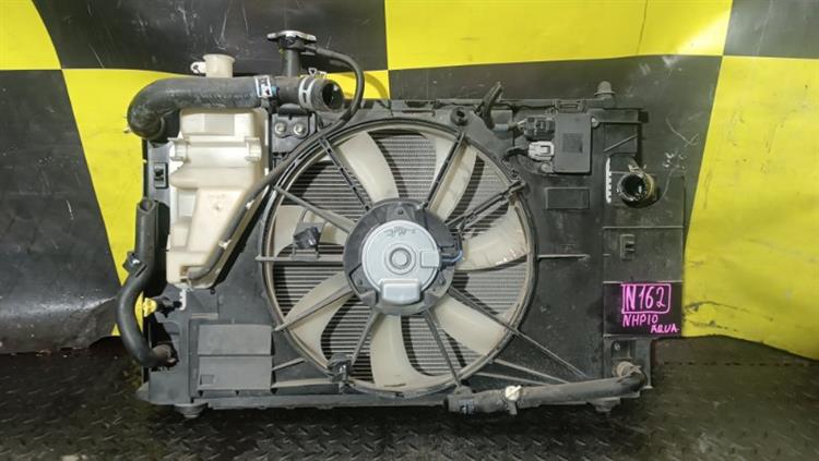 Радиатор основной Тойота Аква в Чайковском 116562