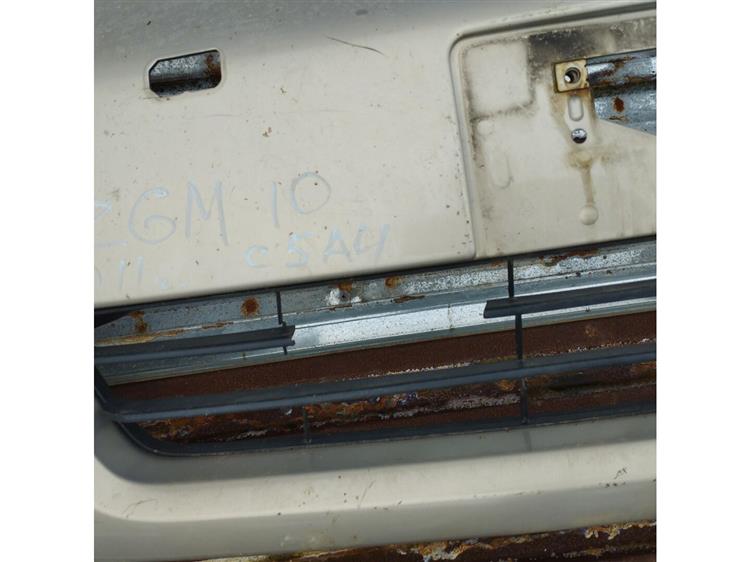 Решетка радиатора Тойота Исис в Чайковском 91581